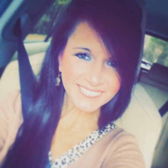 Meet your Posher, Haley - Picture 1 of 1